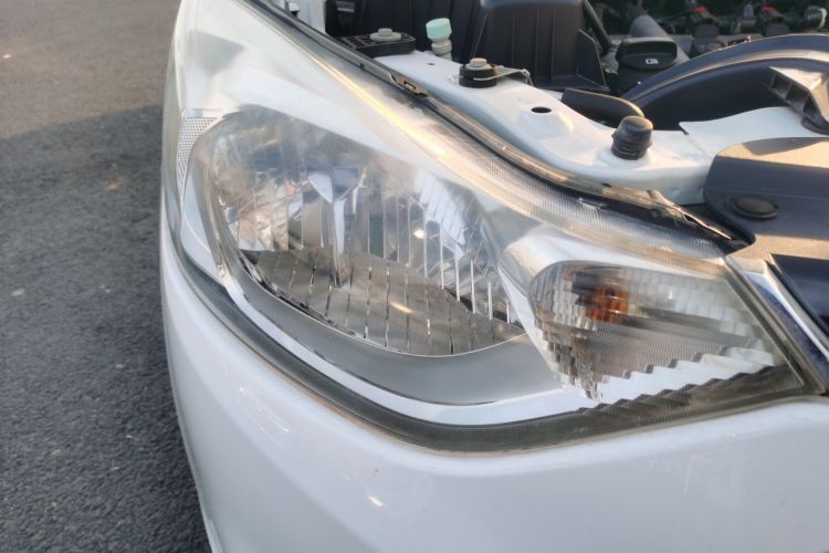 雪佛兰 2015款 赛欧3 1.5L AMT幸福天窗版车身外观8