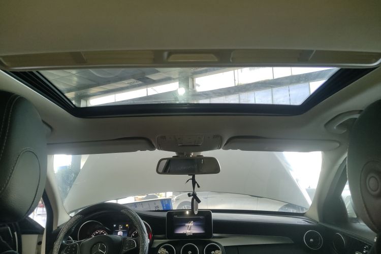 奔驰C级 2018款 C 180 L 时尚型运动版中控内饰22