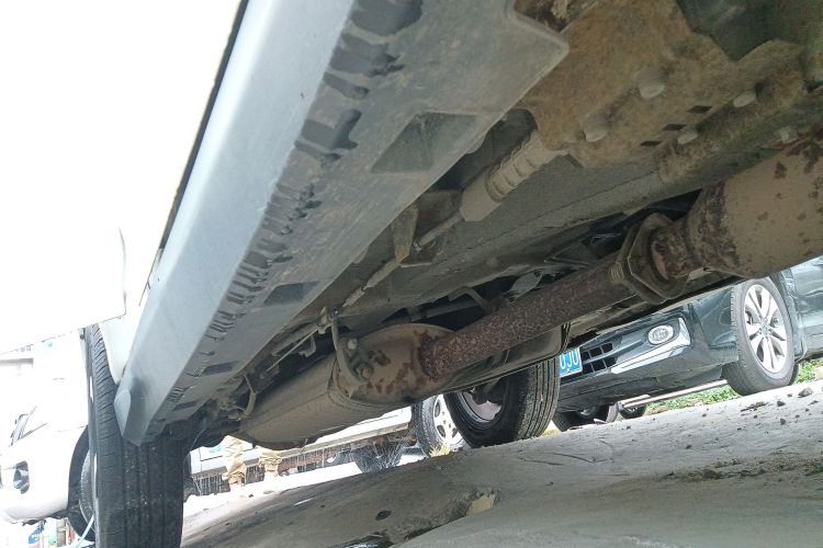 比亚迪S7 2015款 2.0T 自动尊贵型局部细节9001