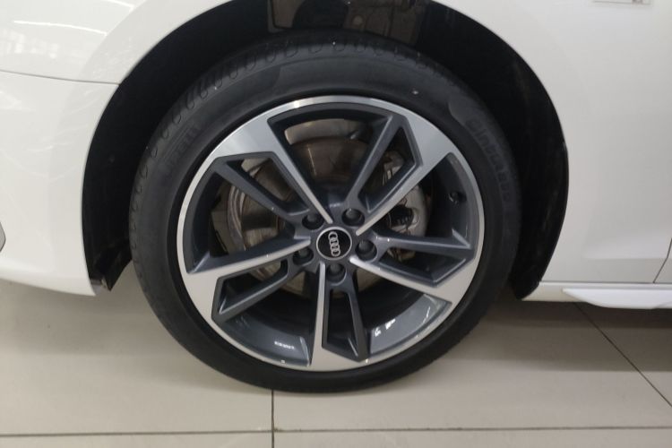 奥迪A4L 2023款 40 TFSI 时尚动感型车身外观6007