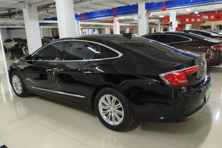 别克 君越 2018款 20T 精英型车身外观4