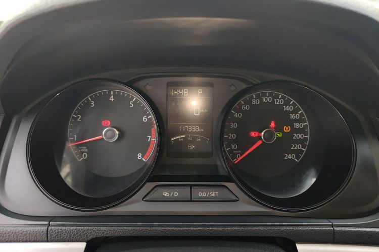 大众 朗逸 2015款 1.6L 自动风尚版中控内饰14