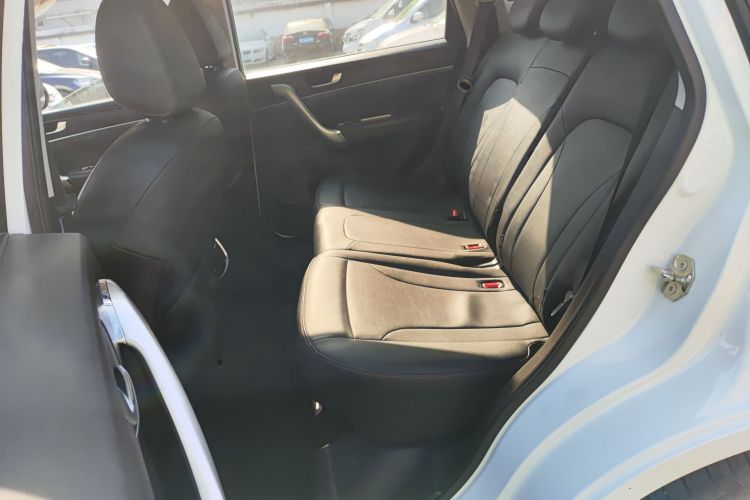 哈弗M6 2019款 1.5T 手动两驱精英型 国VI中控内饰21