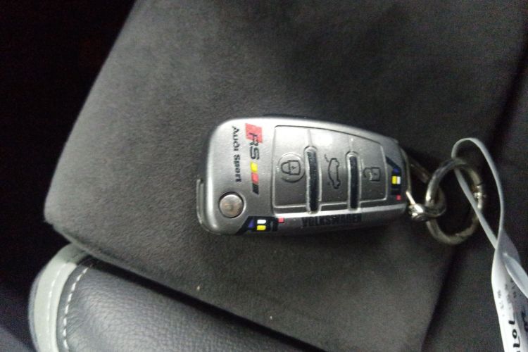 奥迪Q3 2020款 35 TFSI 时尚动感型中控内饰7001