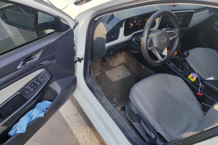 大众 宝来 2023款 200TSI 手动畅行版中控内饰20