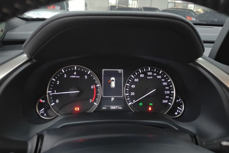 雷克萨斯RX 2020款 改款 300 两驱精英版中控内饰14