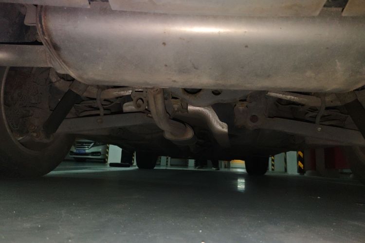 日产 逍客 2012款 2.0XV 雷 CVT 2WD局部细节9009