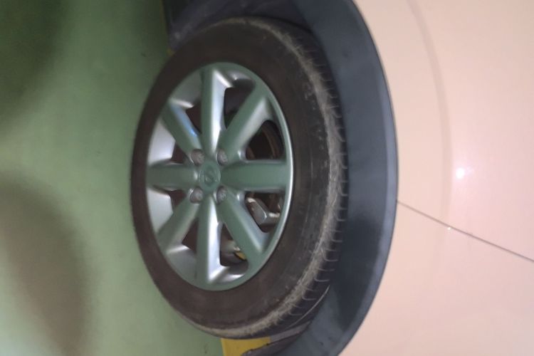 零跑汽车 零跑T03 2022款 珠光版车身外观10