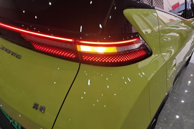 比亚迪 海鸥 2023款 飞翔版车身外观9