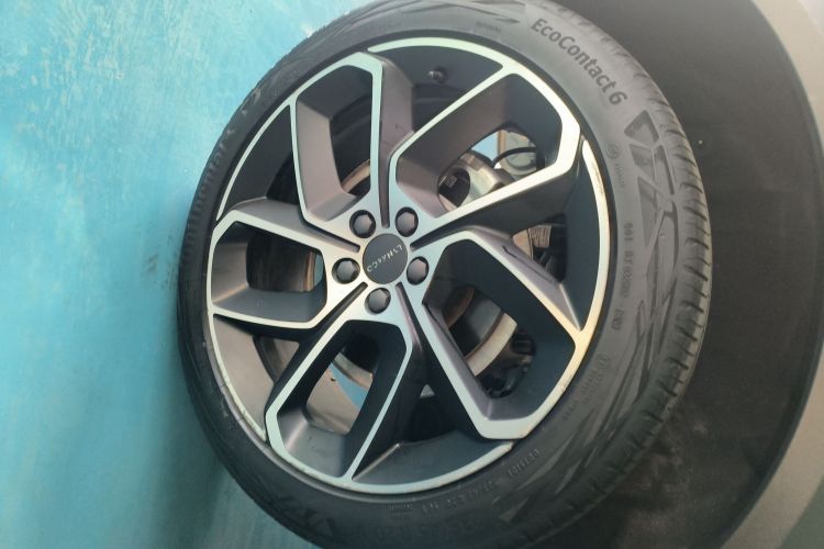 领克05 2020款 2.0TD 两驱耀Halo车身外观6002