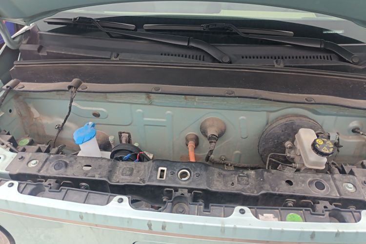 吉利银河 2023款 熊猫mini 200km 耐力熊机舱底盘24