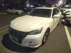 丰田 皇冠 2015款 2.0T 时尚版