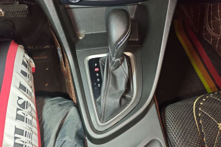 别克 英朗 2018款 18T 自动精英型局部细节18