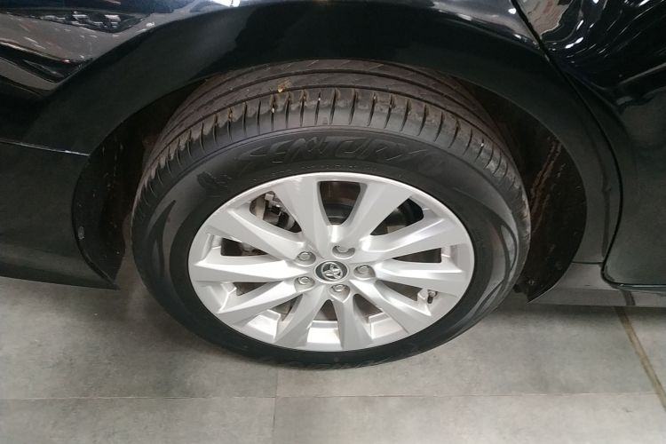 丰田 凯美瑞 2019款 2.0G 豪华版 国VI车身外观6008