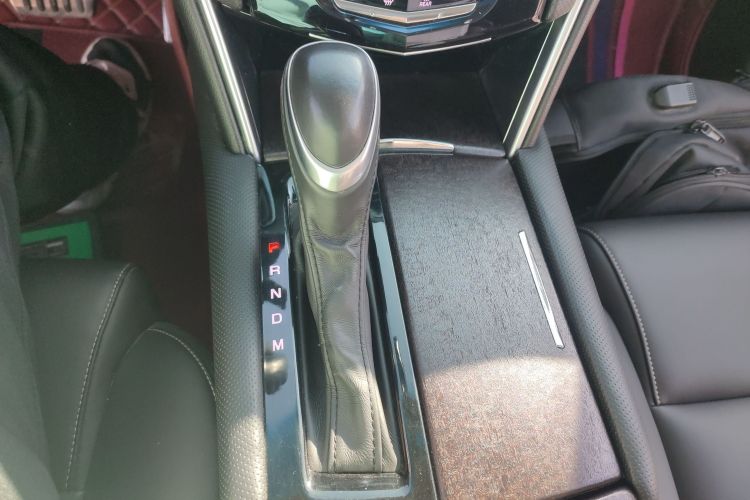 凯迪拉克XTS 2018款 28T 技术型中控内饰18