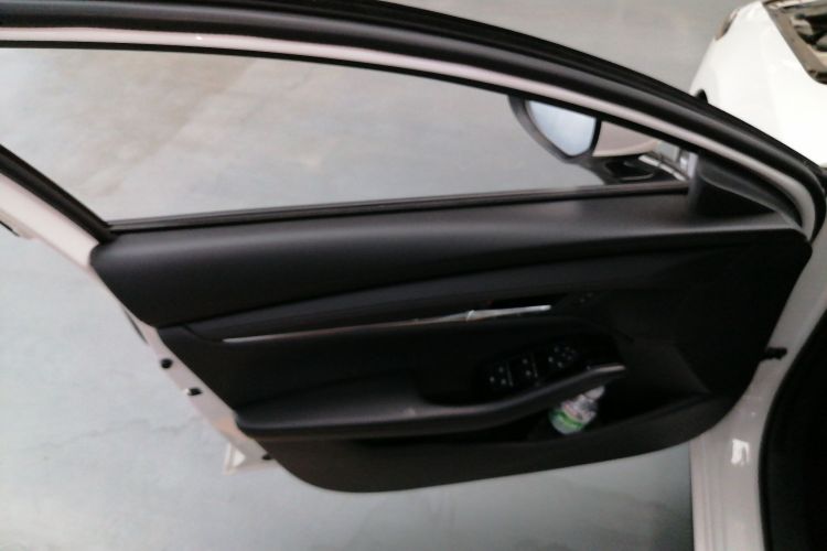 马自达3 昂克赛拉 2022款 2.0L 自动质雅版中控内饰7007