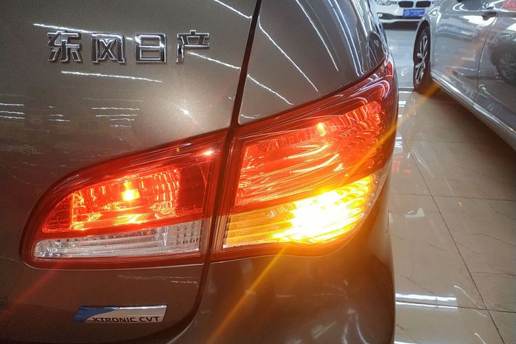 日产 轩逸 2019款 经典 1.6XE+ CVT智联领先版车身外观9