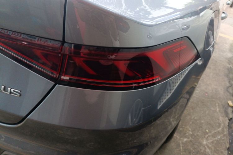 比亚迪 秦PLUS 2024款 荣耀版 DM-i 55KM领先型车身外观9