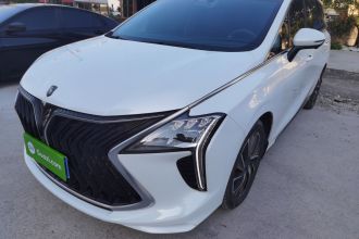 东风风行 风行游艇 2022款 1.5T DCT逐浪版