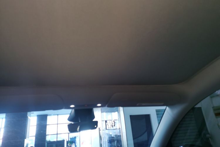 特斯拉 Model Y 2025款 长续航全轮驱动 首发版局部细节22