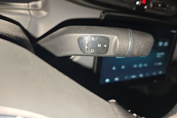 零跑汽车 零跑T03 2021款 400轻享版 磷酸铁锂中控内饰18