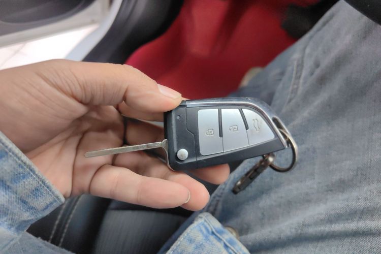 别克 威朗 2020款 20T CVT领先型中控内饰11