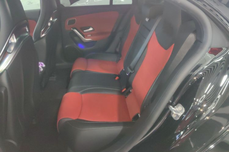 奔驰CLA AMG 2022款 AMG CLA 45 S 4MATIC+  55周年纪念版中控内饰21