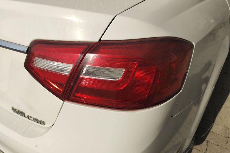 长城C30 2015款 1.5L AMT舒适型车身外观9