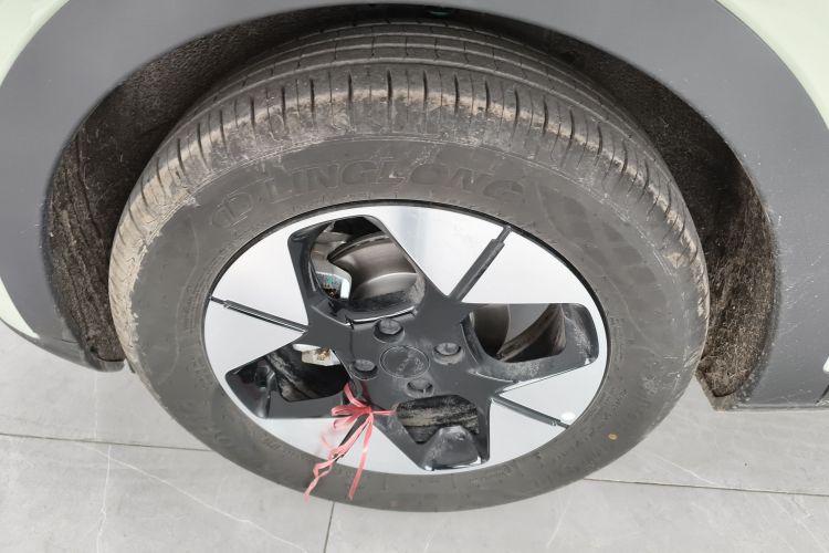 吉利银河 星愿 2025款 UP 410km 探索版车身外观6002