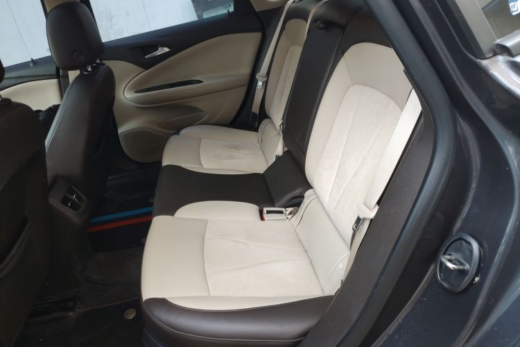 别克 威朗 2015款 三厢 15S 自动领先型中控内饰21