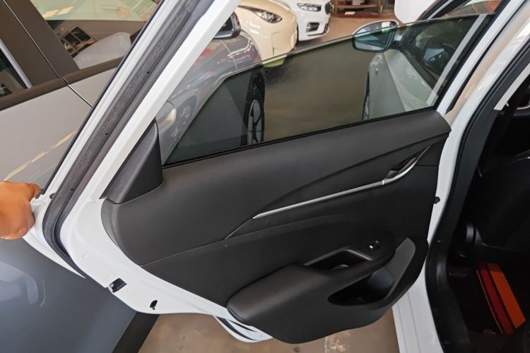 别克 英朗 2021款 改款 典范 1.5L 自动精英型中控内饰49