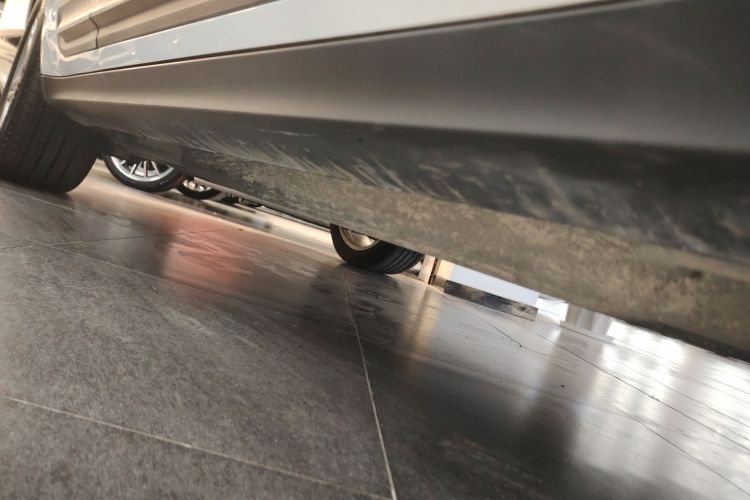 保时捷 2023款 Macan 2.0T机舱底盘29