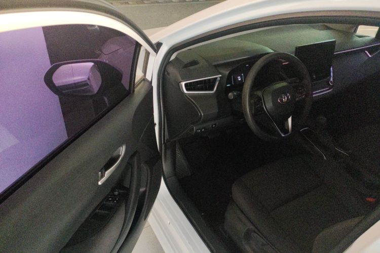 丰田 雷凌 2023款 智能电混双擎 1.8L 领先版中控内饰7003