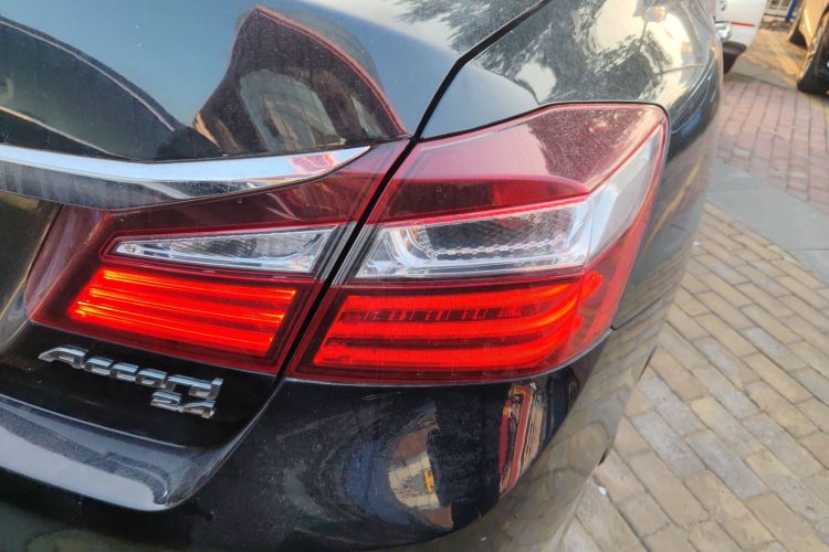 本田 雅阁 2016款 2.4L 豪华版车身外观9