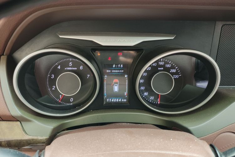 猎豹汽车 猎豹CS10 2017款 2.0T 手动风尚型中控内饰14