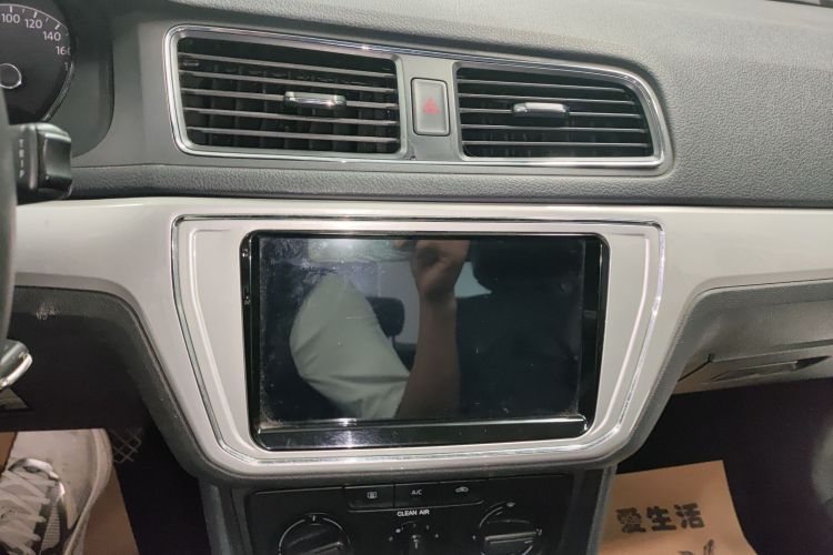 大众 朗逸 2017款 1.6L 自动风尚版中控内饰16