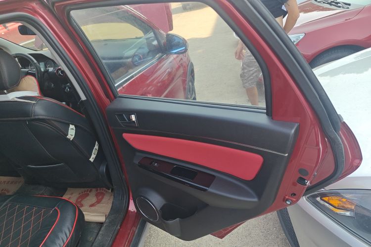 北京汽车 绅宝X25 2015款 1.5L 手动精英型中控内饰7006