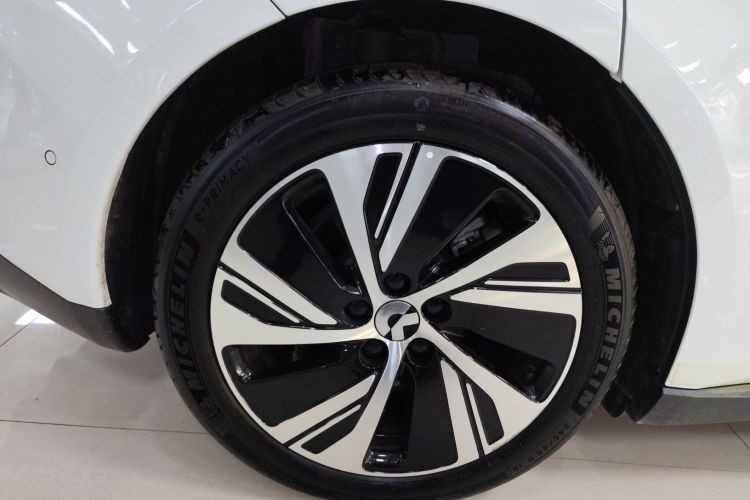 蔚来ET5 2024款 100kWh车身外观6008