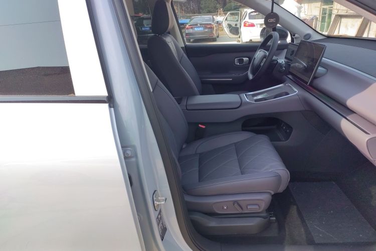 零跑汽车 零跑C16 2026款 纯电 630激光雷达智尊版 5座局部细节41