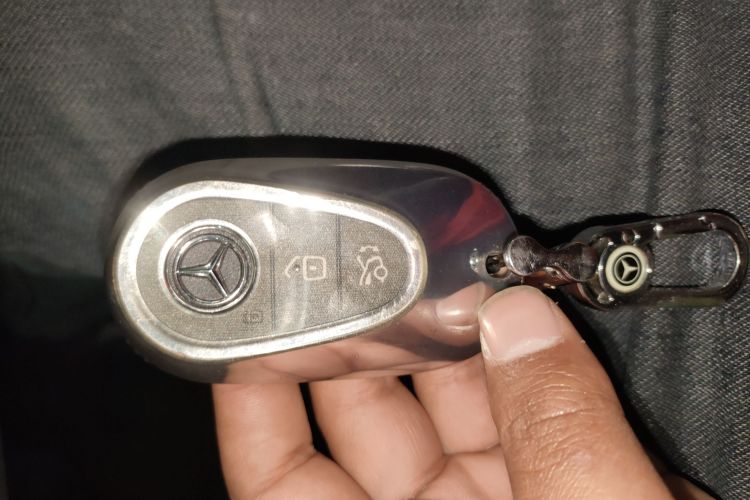 奔驰C级 2023款 改款 C 260 L 运动版中控内饰7001