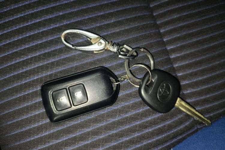 丰田 YARiS L 致炫 2016款 改款 1.5G CVT炫动版中控内饰7001