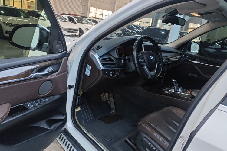 宝马X5(进口) 2018款 xDrive28i中控内饰20