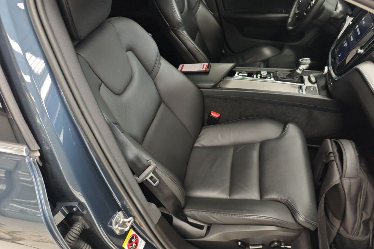 沃尔沃S60 2020款 T4 智远豪华版中控内饰41