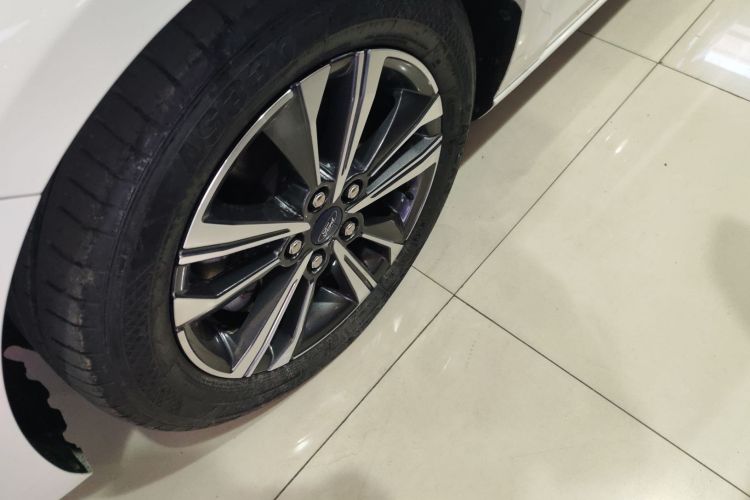 福特 福睿斯 2021款 1.5L 自动钻石版车身外观6007