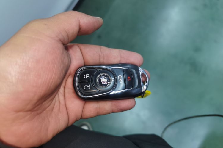 别克GL8 2022款 ES陆尊 653T 尊享型中控内饰7001