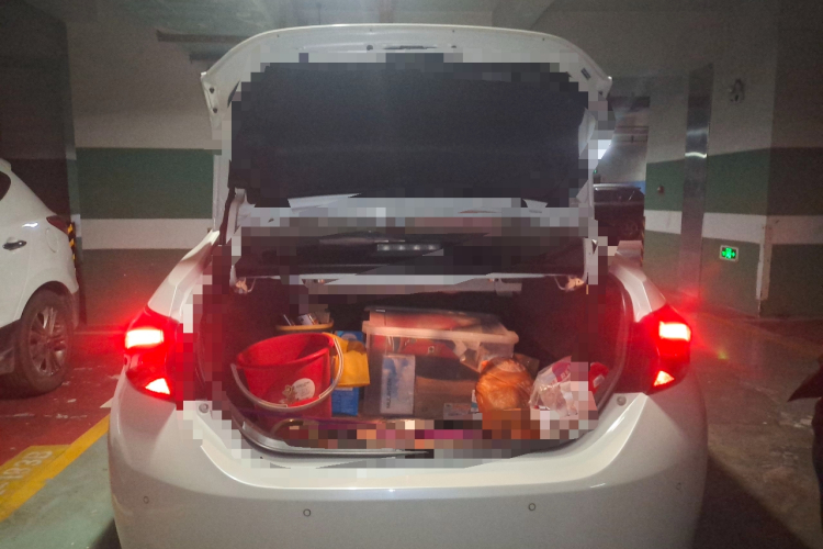 丰田 雷凌 2017款 改款 185T CVT精英版 国VI局部细节23