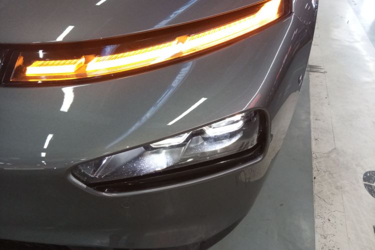 小鹏P7 2020款 670N局部细节36