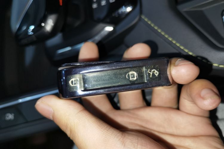 领克06 EM-P 2023款 1.5T Remix PHEV Hero中控内饰11