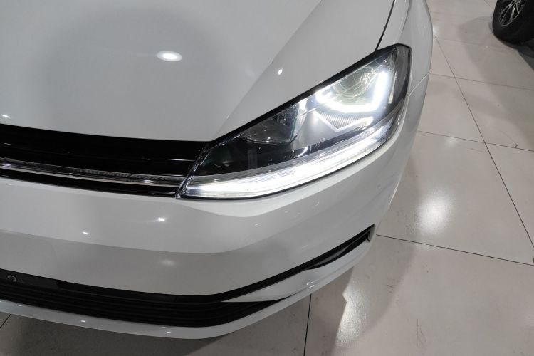 大众 高尔夫 2018款 230TSI 自动舒适型车身外观36