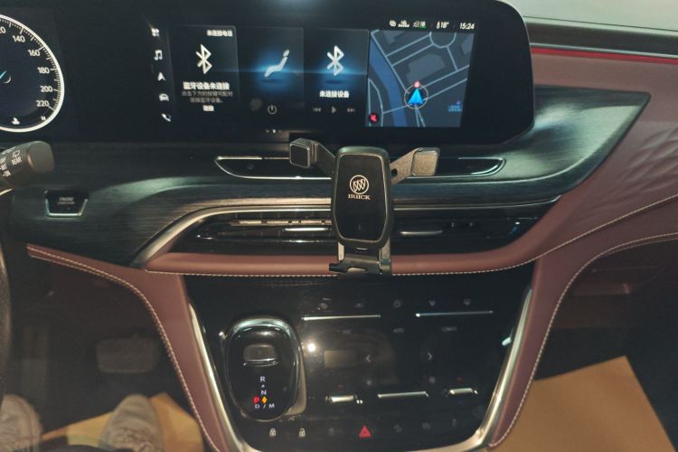 别克GL8 2022款 Avenir艾维亚 七座亲礼版中控内饰16